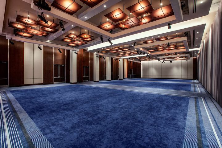 Room 33 of 111