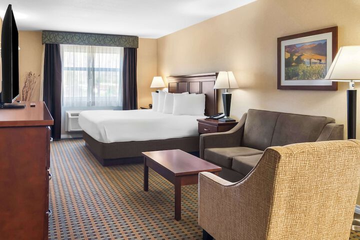 Best Western Plus Osoyoos Hotel & Suites