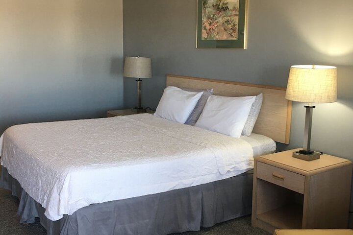 Room 33 of 43