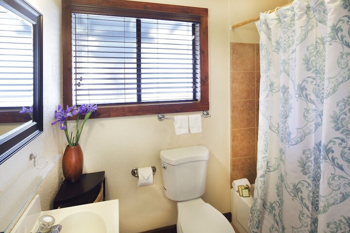 Room 44 of 57