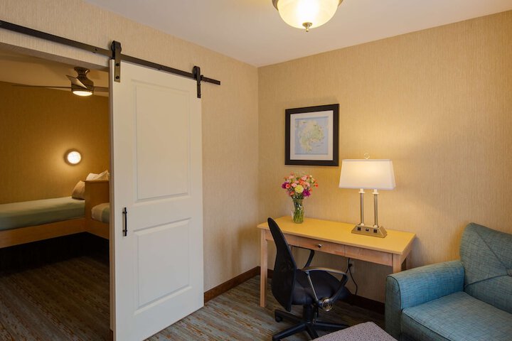 Room 14 of 37