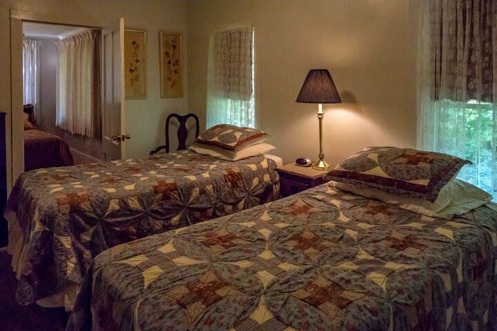 Room 25 of 79