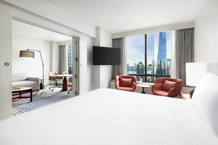 Room 43 of 88