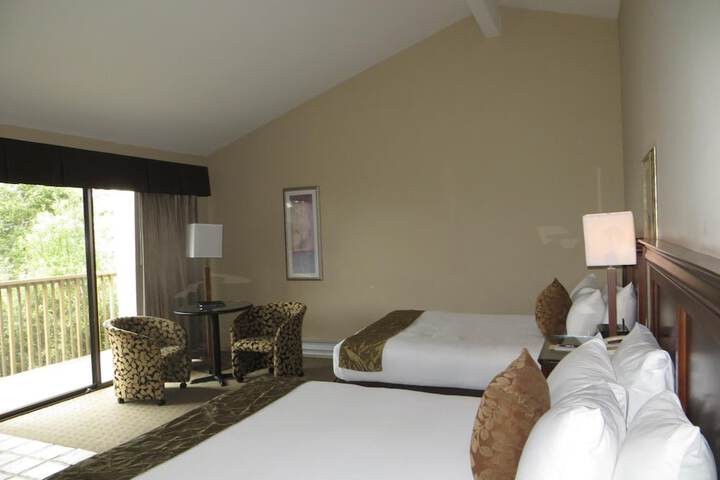 Room 32 of 55