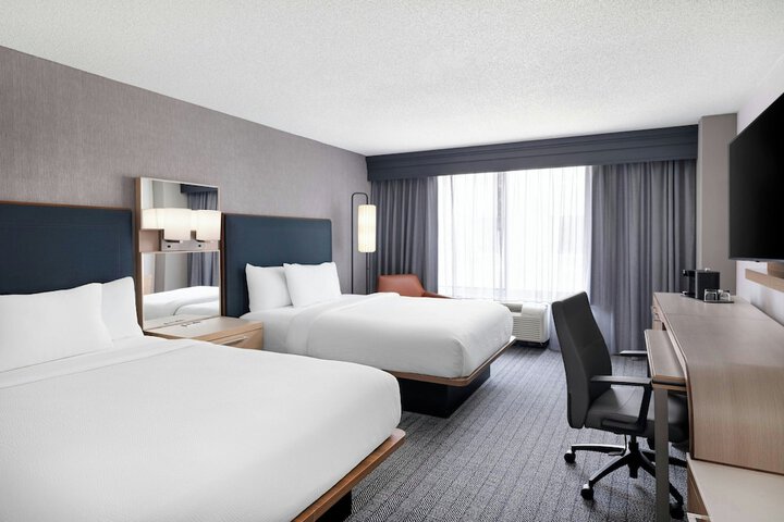 Courtyard by Marriott Charlotte City Center