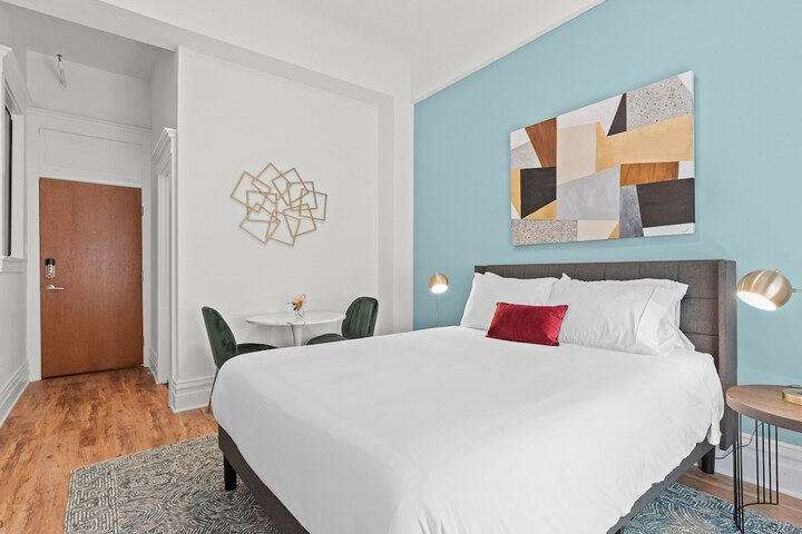 Room 20 of 47