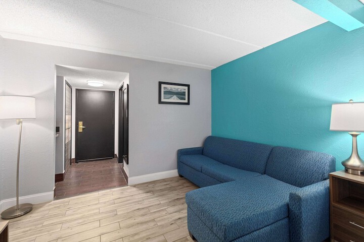 Room 18 of 47