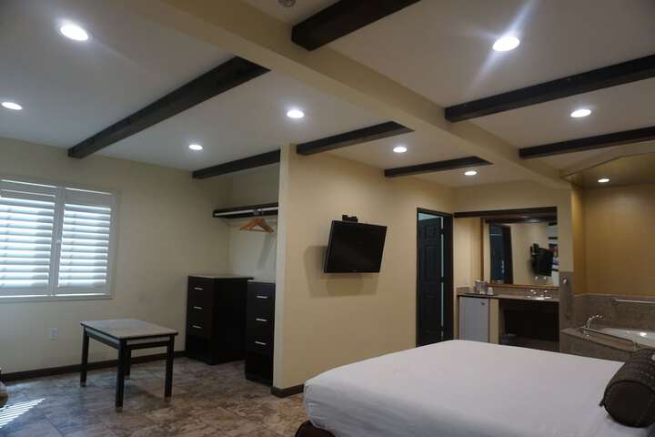 Room 40 of 66