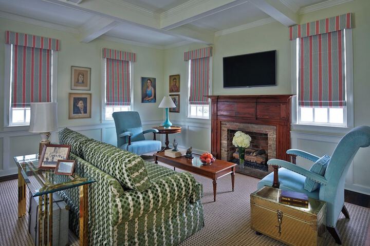 Room 23 of 53
