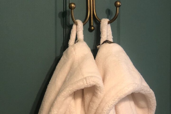 Room 32 of 59