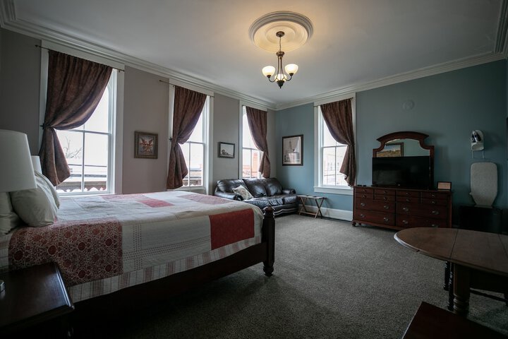 Room 71 of 78