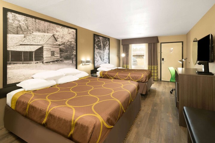 Room 17 of 27