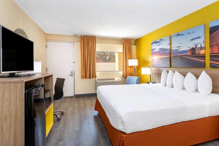 Room 20 of 44