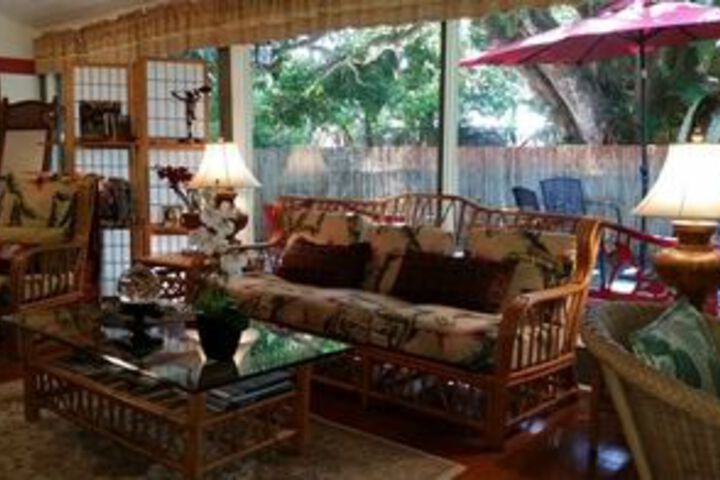 Haiku Plantation Inn Bed & Breakfast