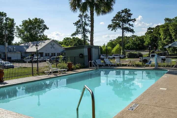 Pool 7 of 28
