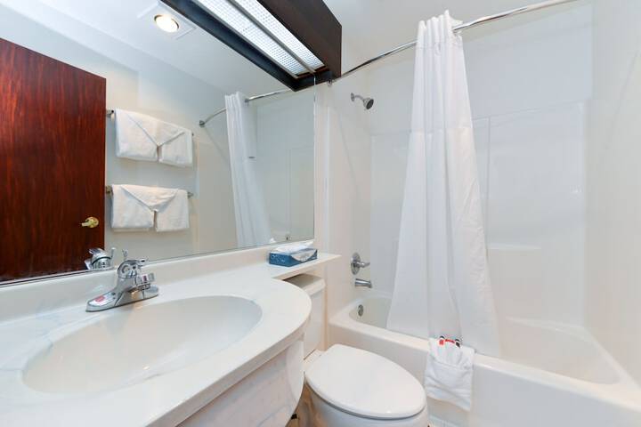 Hotel Ruby Ponderay / Sandpoint