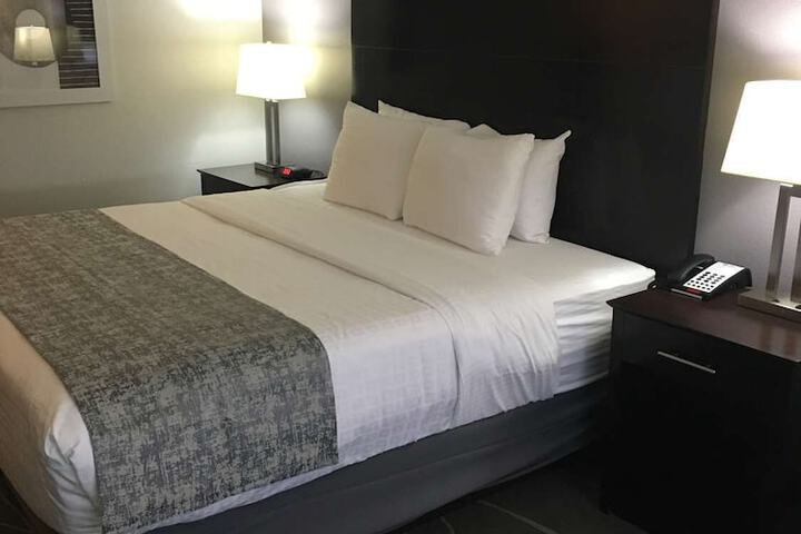 Room 14 of 27