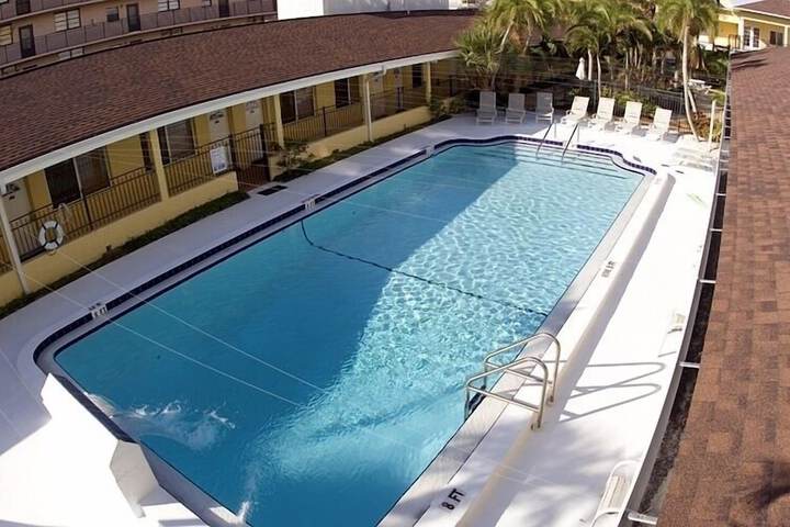 Pool 5 of 44