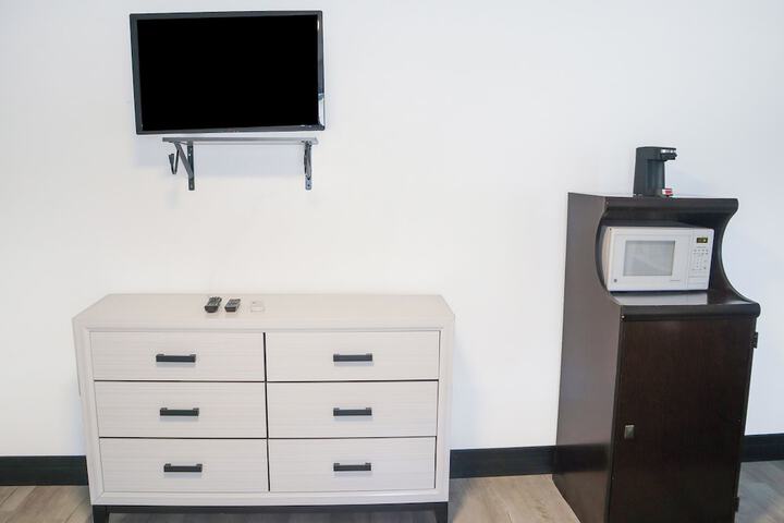 Room 13 of 26