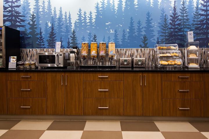 Breakfast/Coffee Service 44 of 48