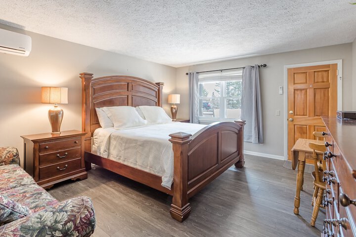 Room 55 of 143