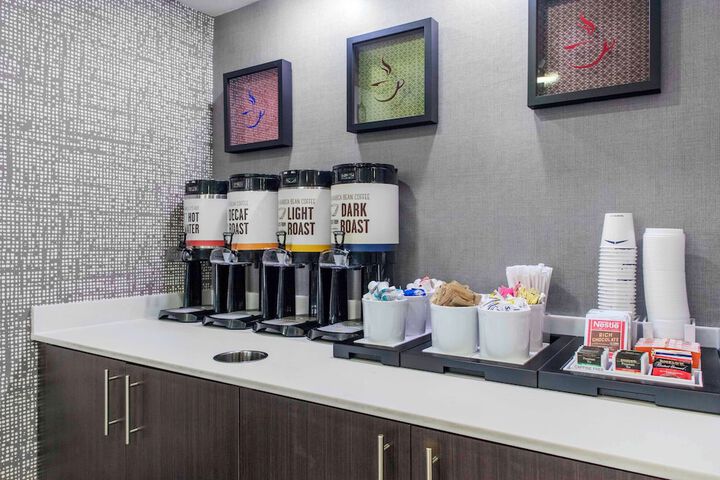 Hampton Inn Detroit / Northville