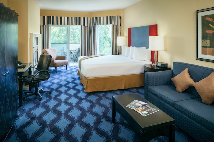 Room 10 of 31