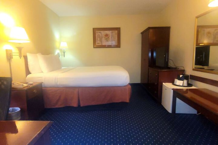 Room 29 of 37