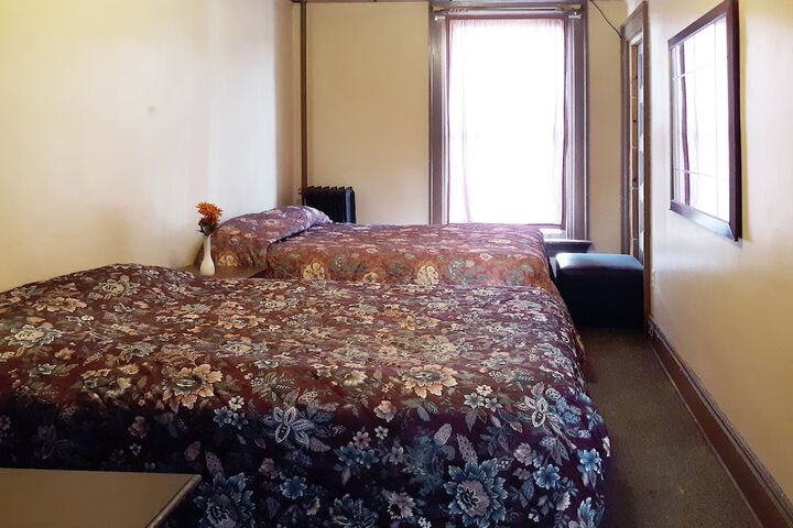 Room 18 of 27