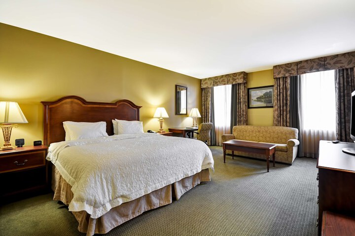 Room 25 of 51