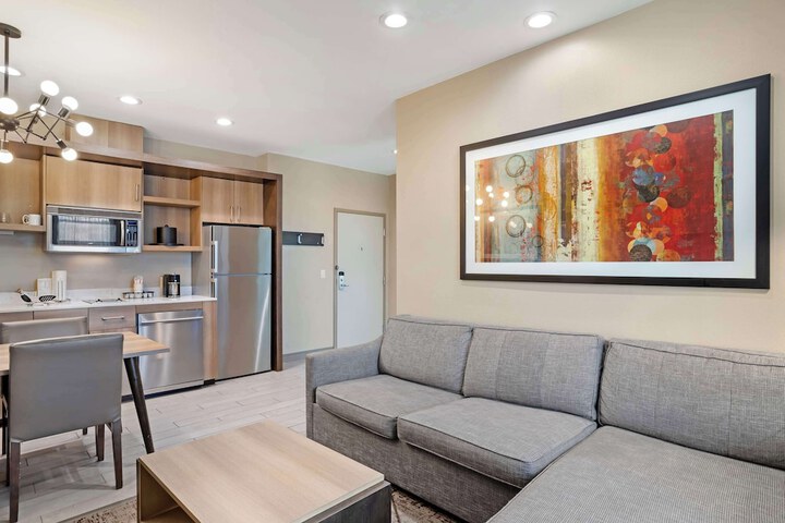 Room 15 of 45