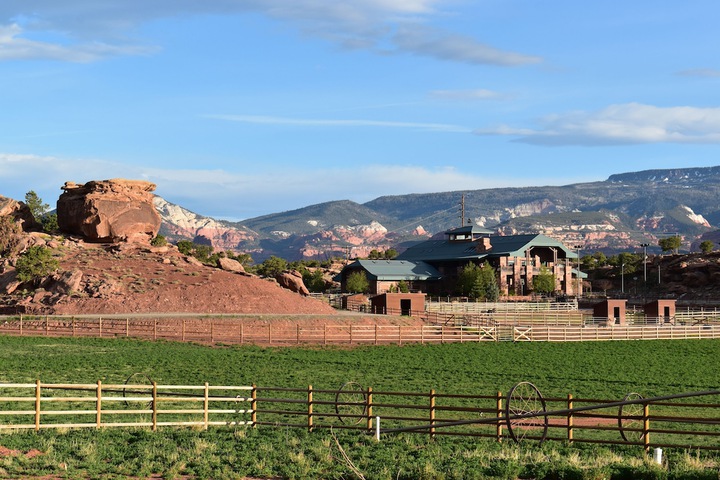 Cougar Ridge Resort
