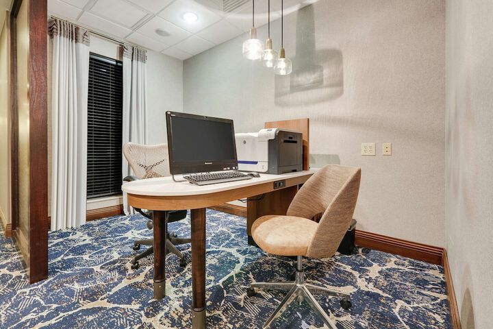 Business Center 46 of 46