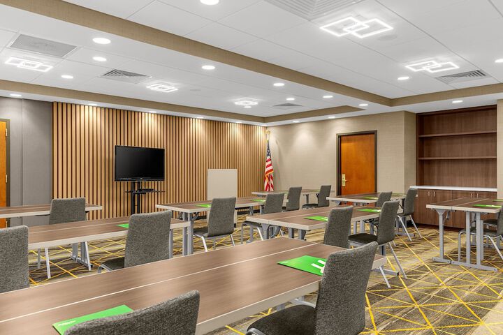 Holiday Inn Cleveland by IHG
