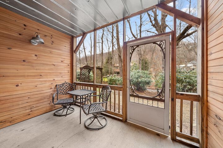 Jonathan Creek Inn