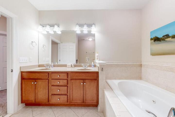 Bayside Resort --- 31738 Lakeview Dr #202A