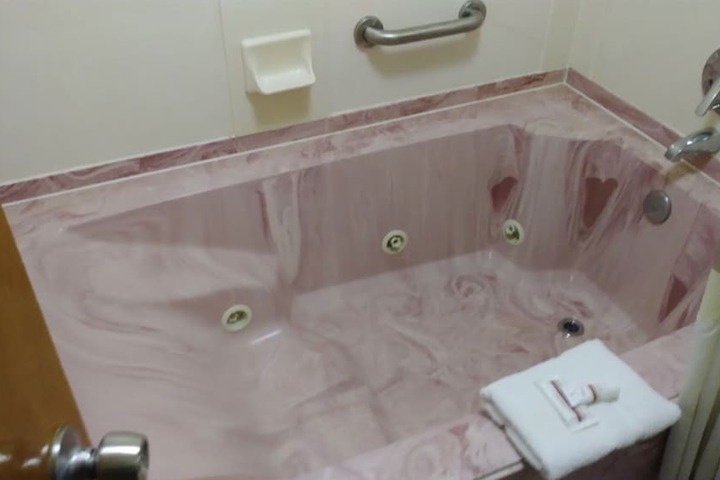 Hot Tub 26 of 26