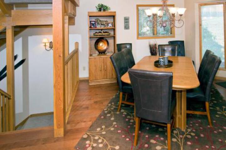 Spacious & Convenient Townhome #61 on the Golf Course