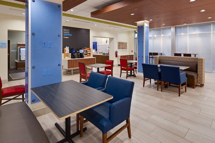 Holiday Inn Express & Suites Latta by IHG