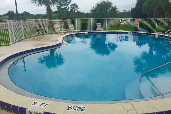 Pool 6 of 41