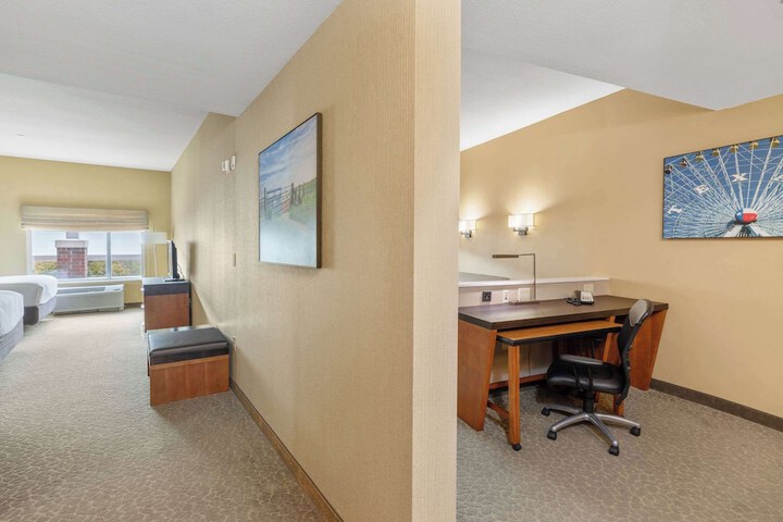Cambria Hotel Plano Frisco