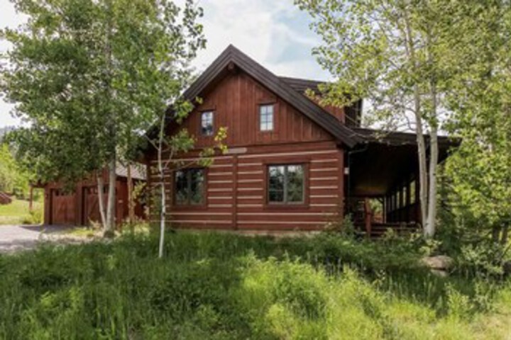 Discovery Chalet 374 - Three Bedroom Cabin