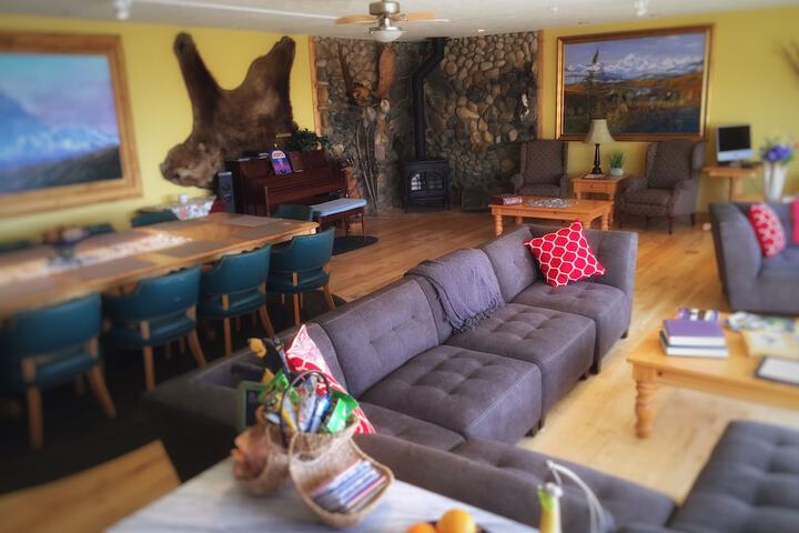 Pioneer Ridge B & B Inn