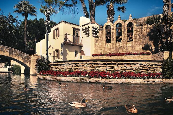 Grand Hyatt San Antonio River Walk