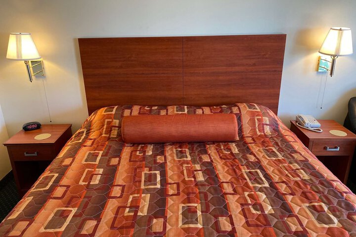 Country Hearth Inn & Suites Union City