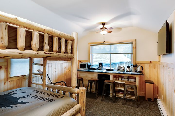 Room 44 of 153