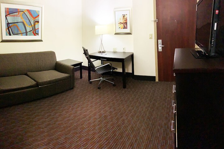 Room 18 of 51