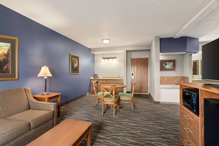 Room 25 of 54