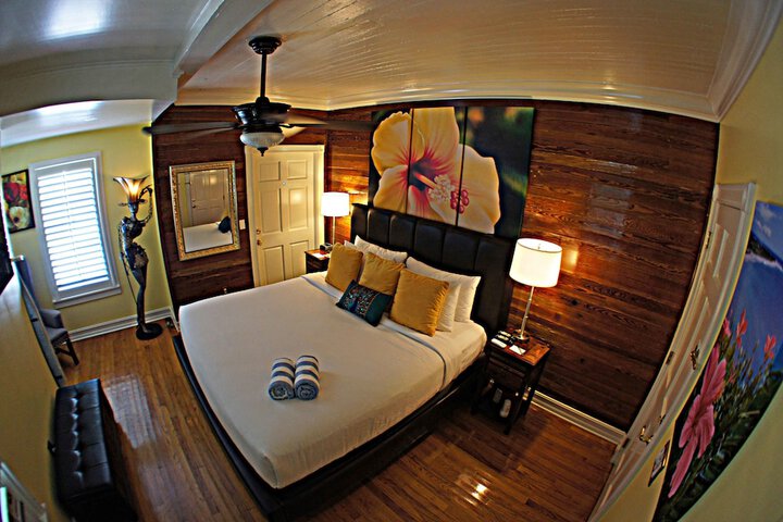 Room 47 of 91