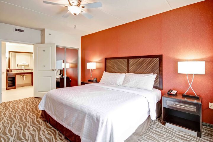 Room 32 of 50